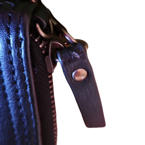 Universal Thread Black Zip-Around Wallet - Picture 5 of 6